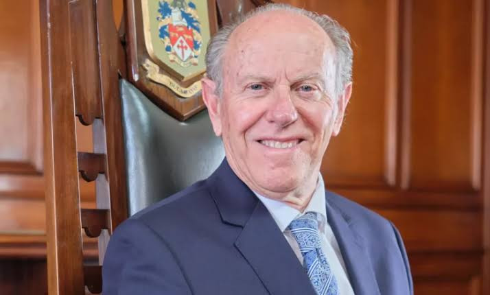 Coltart calls for humane relocation of vendors