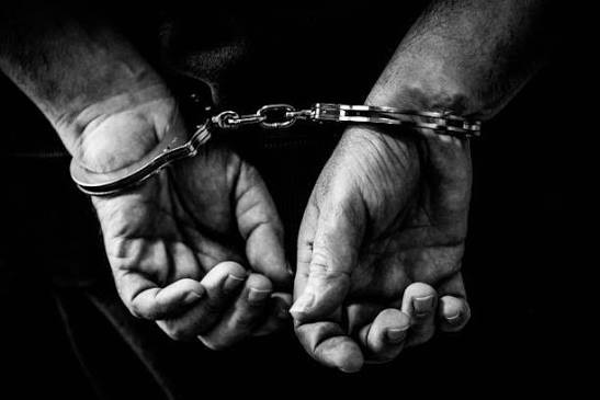 Police arrests two suspects in separate vehicle smuggling cases