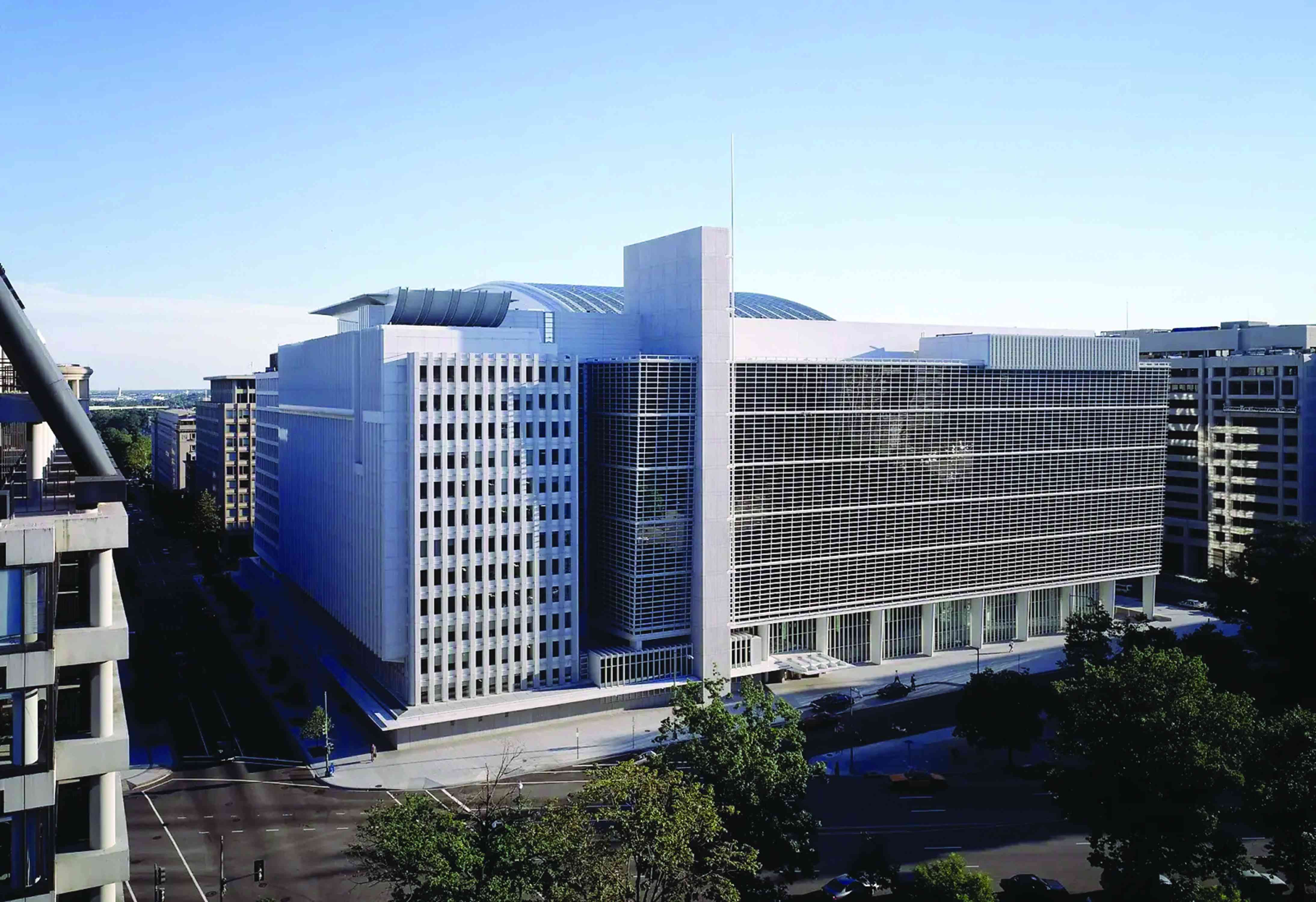 Zim and the fragile middle: Danger of success on paper