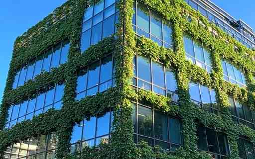 Demystifying green building