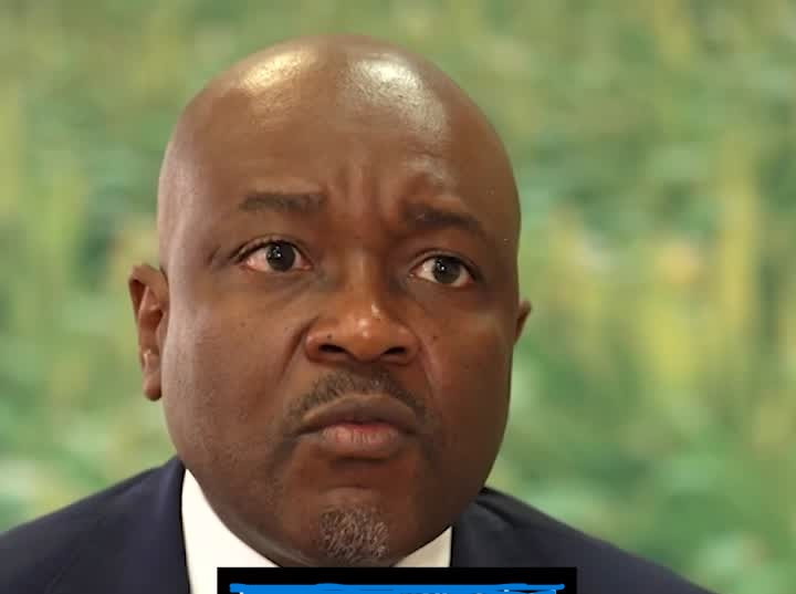 ‘Banks push workers onto fragile contracts’