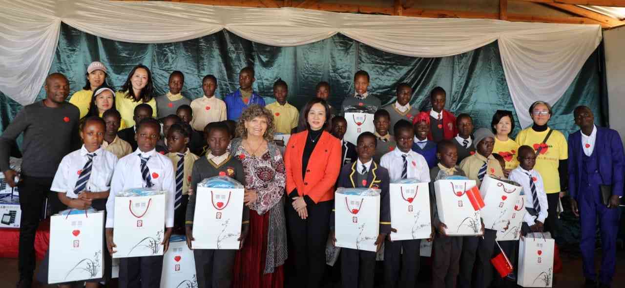 Chinese embassy, community donate to children home 