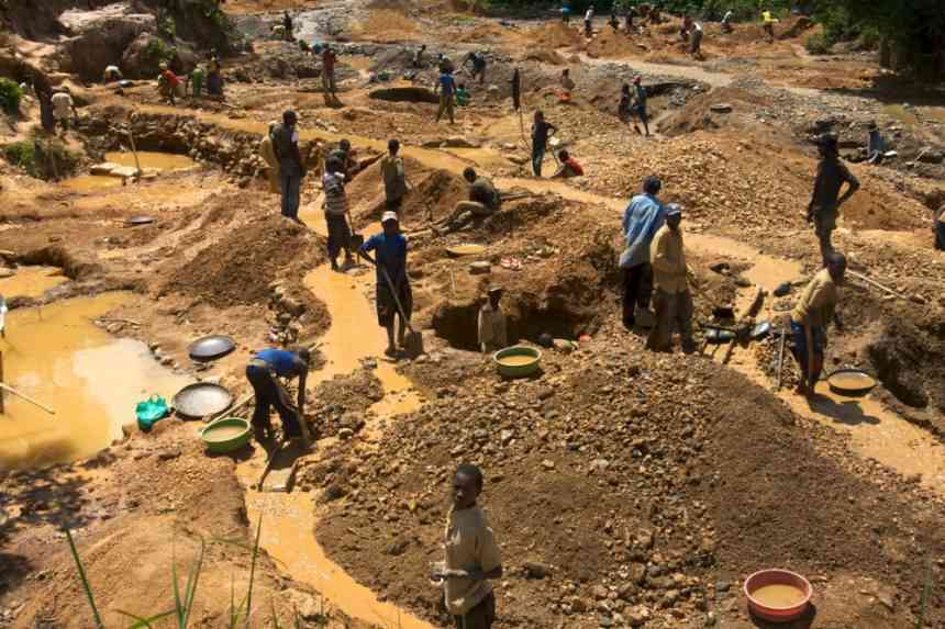 Zimbabwe’s small-scale miners cry foul over EPOs
