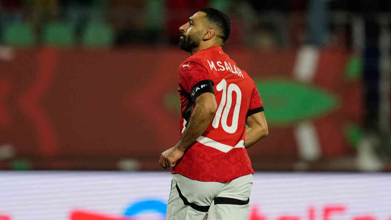 Mohamed Salah hits late Afcon winner for Egypt to break brave Zimbabwe at the last 