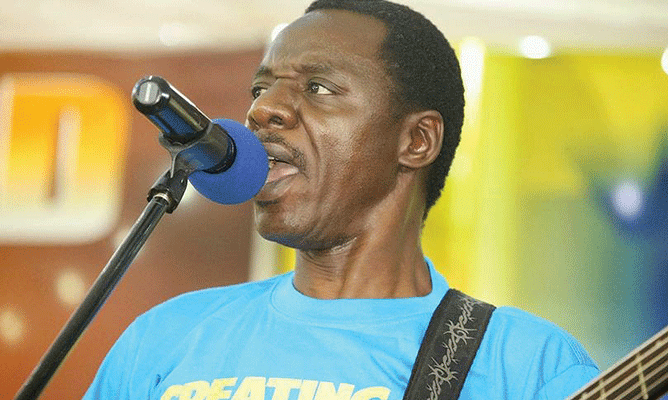 Elderly musicians struggle to adapt to new technolgy