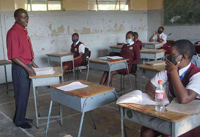 Teachers decry frozen Mnangagwa salary talks