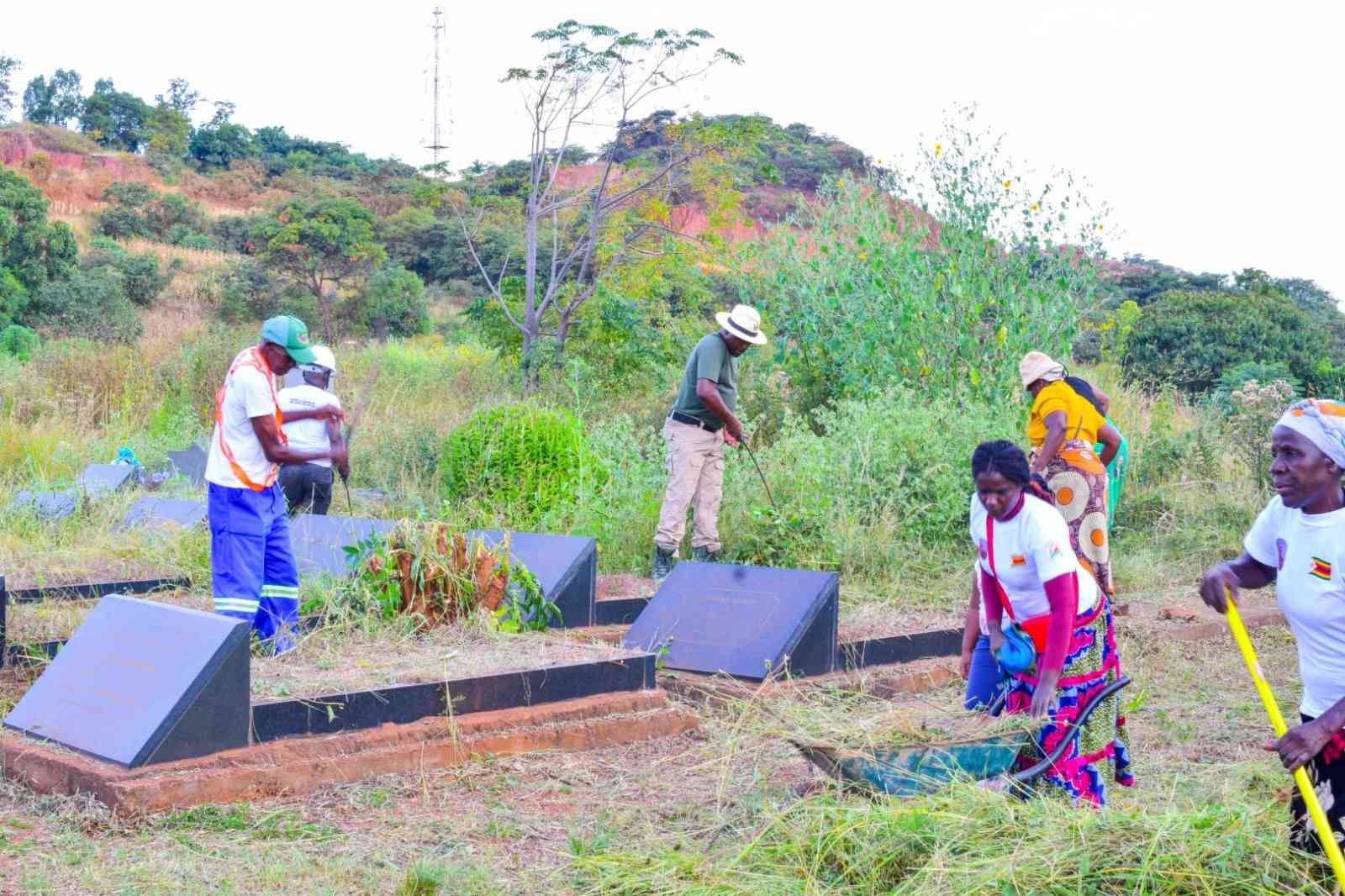 Group cleans up Harare Heroes’ Acre