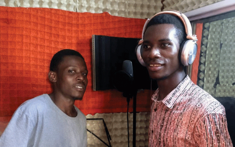 Tengwe Express sings  community stories