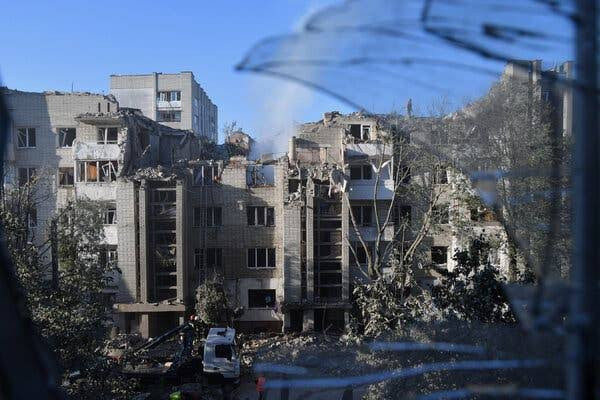 Conflict in Ukraine pulls the world into the abyss