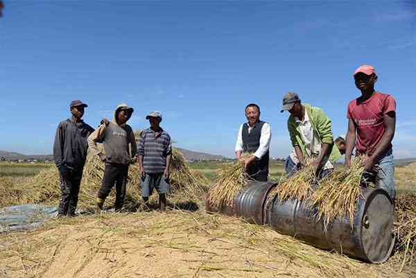 China’s poverty‑eradication experience and lessons for Africa