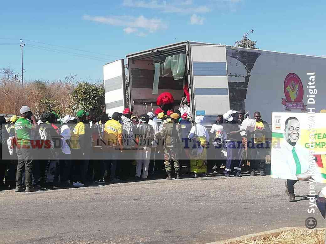 Thousands bussed to Mnangagwa rally